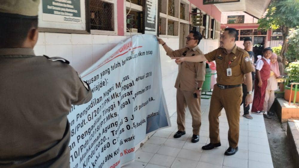 Dramatis! SD Negeri di Makassar Ditutup Ahli Waris, Siswa Tertahan