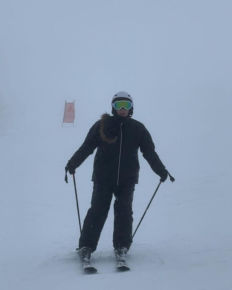 potret Alice Norin main ski di Mount Hotham (instagram.com/alicenorin)