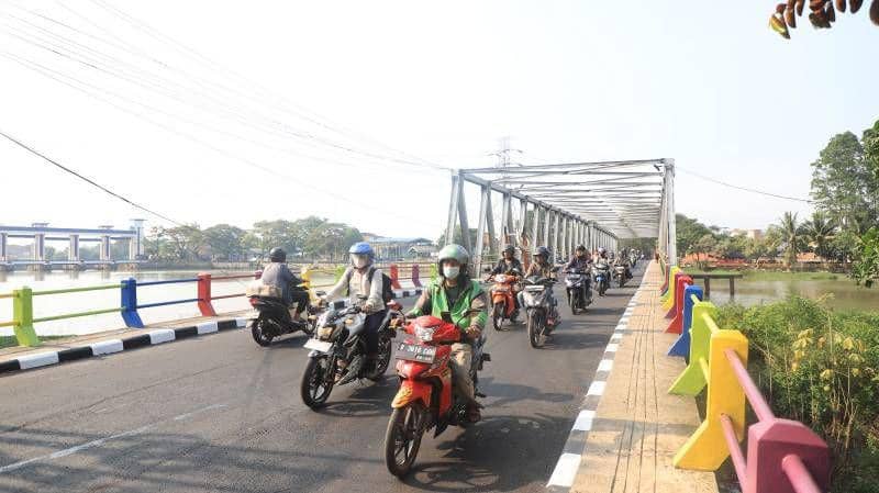 Kembali Dibuka, Jembatan Pintu Air 10 Diuji Coba