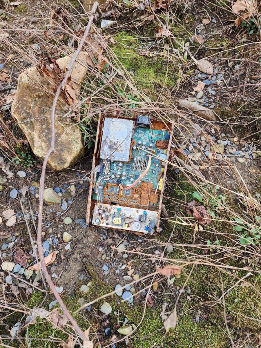 potret benda gak biasa ditemukan di sungai (reddit.com/user/CaptainJaker100)