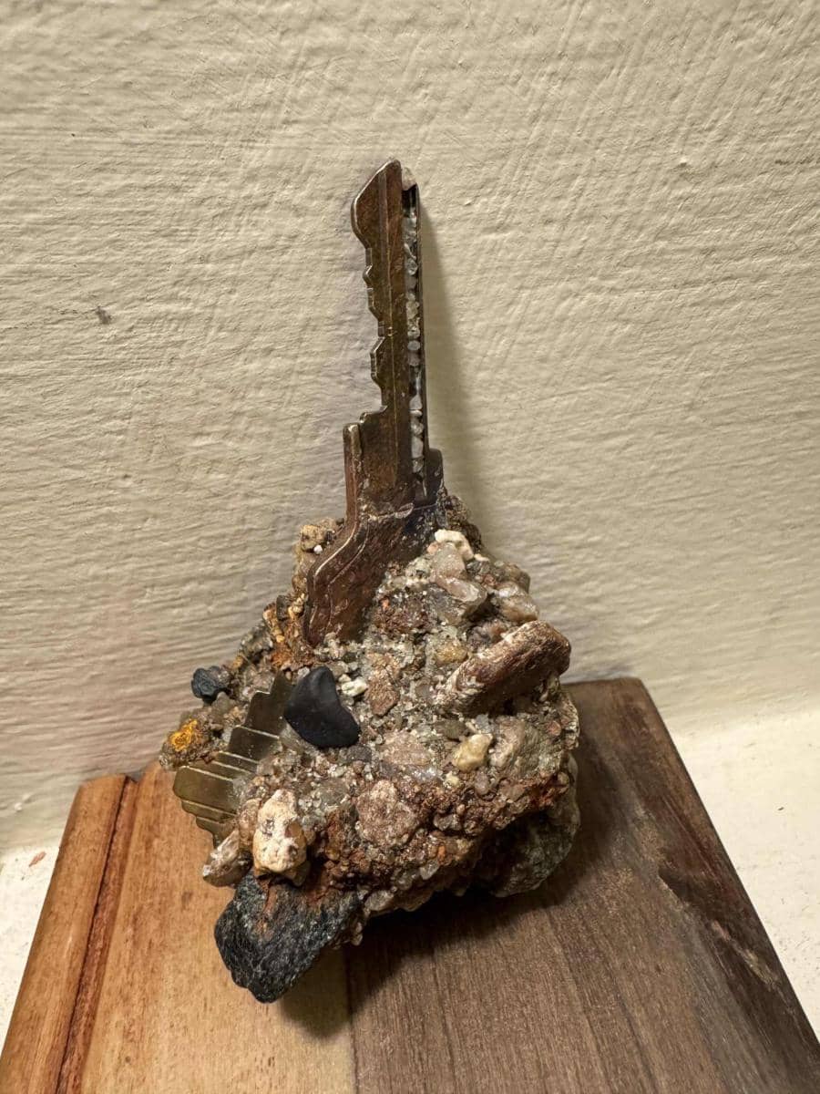 potret benda gak biasa ditemukan di sungai (reddit.com/user/TheRealNonSequitur)