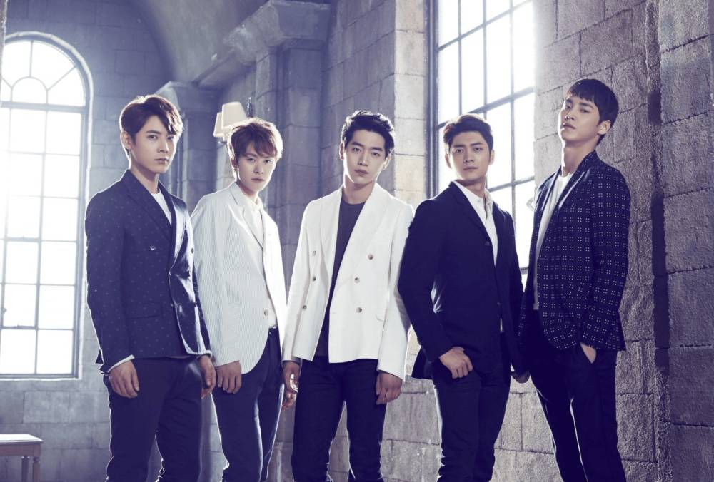 5urprise (dok. Fantagio Entertainment)