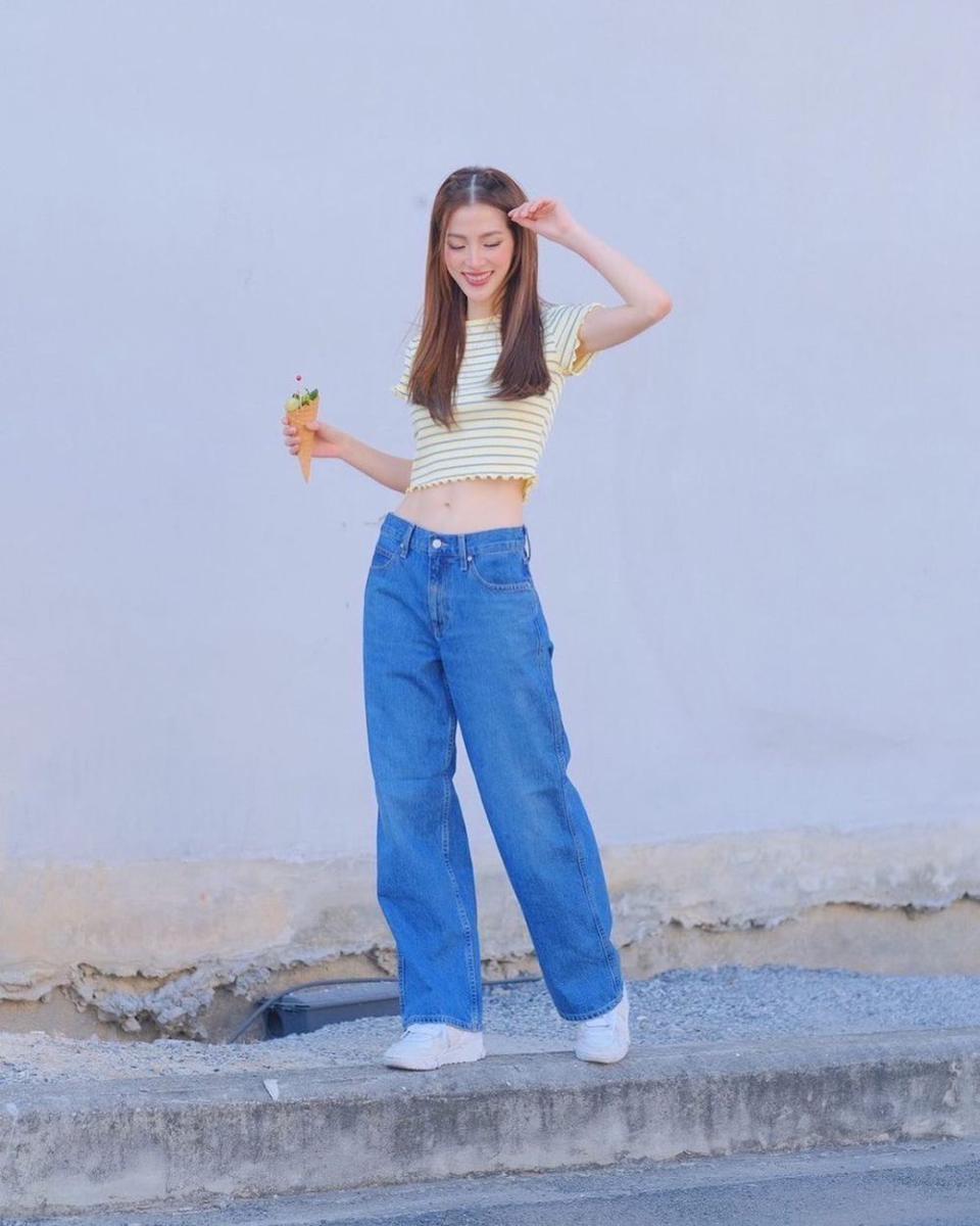 mix and match crop top ala Baifern Pimchanok (instagram.com/baifernbah)