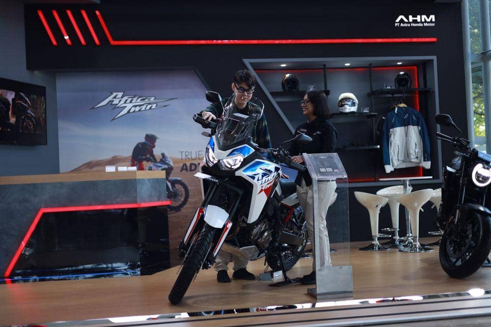 Motor Listrik Honda EM1 e: dan Africa Twin Mejeng di GIIAS 2024