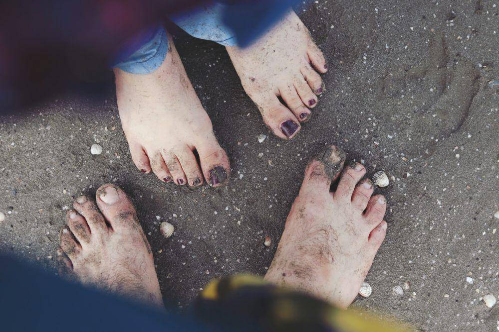 ilustrasi kuku kaki (unsplash.com/Habib Dadkhah)