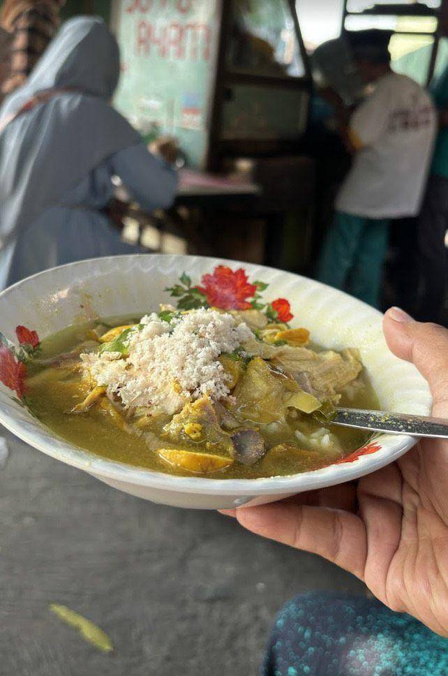 Soto Ayam H. Sholikhan (google.com/maps/Dony Setiawan)