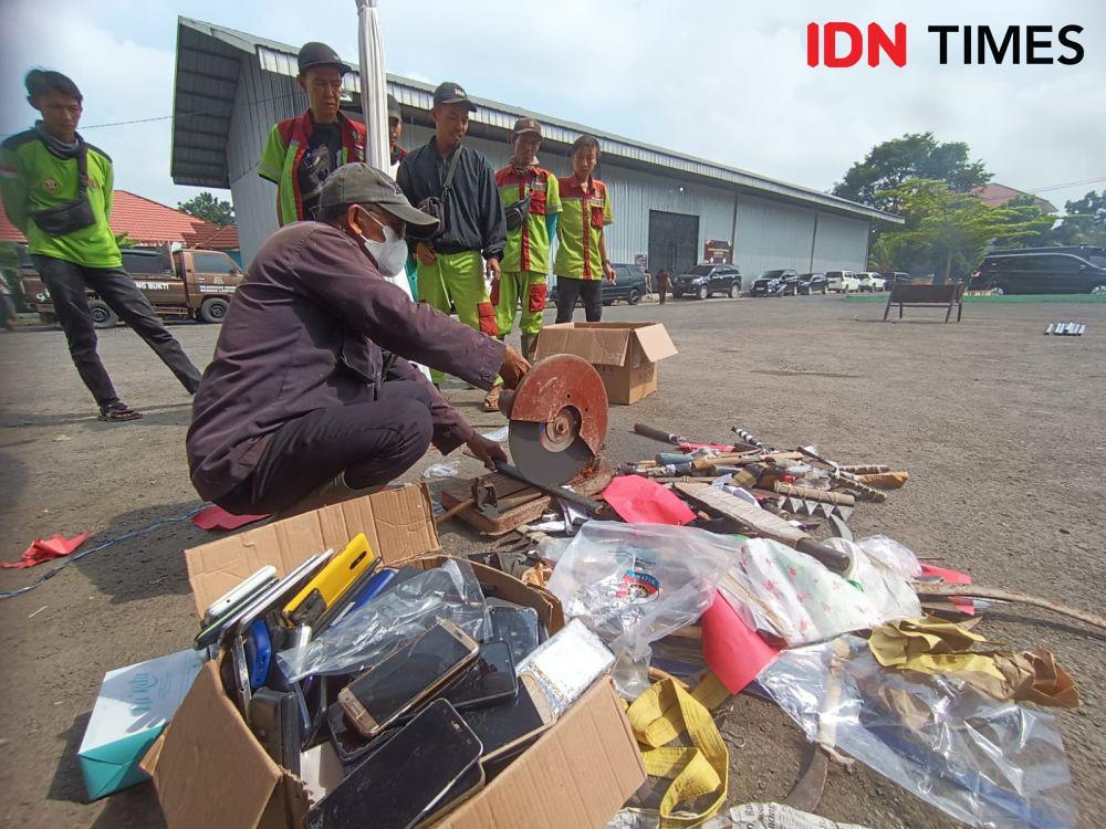 Barang Bukti Senpi dan Sabu 361 Perkara Dimusnahkan Kejari Balam