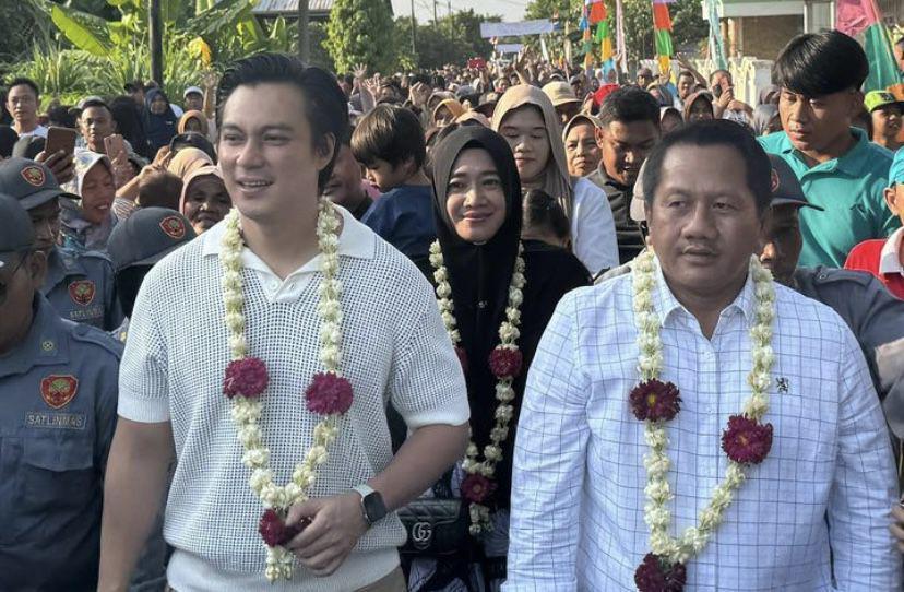 7 Potret Baim Wong di Peresmian Taman di Grobogan, Berasa Jadi Cawagub