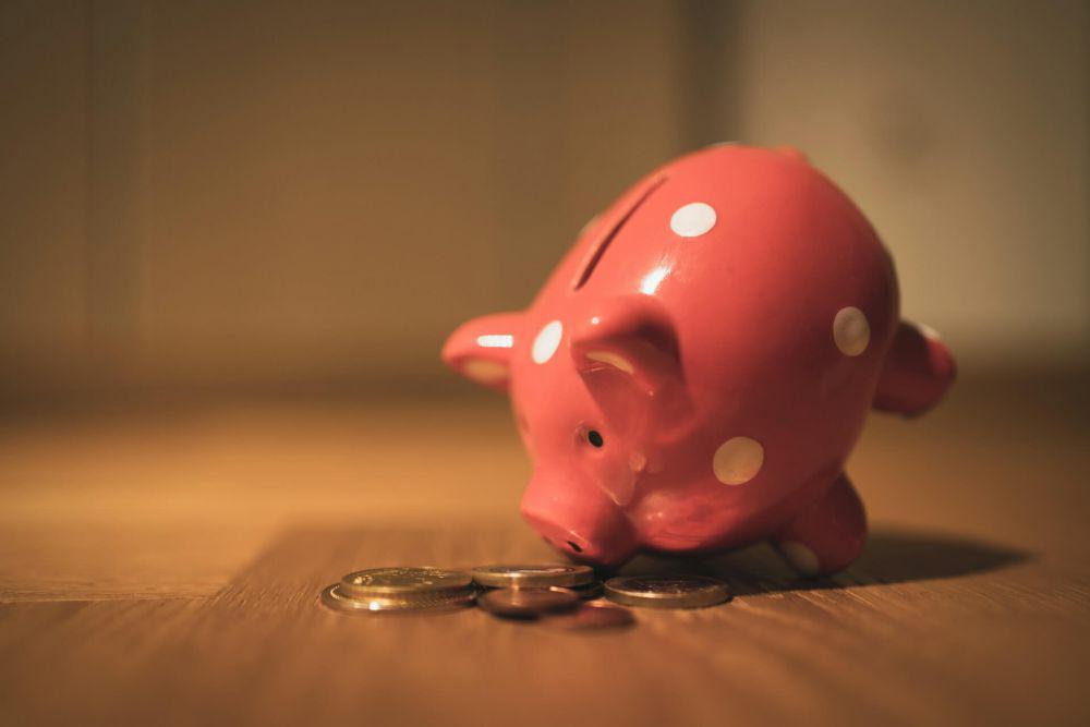 ilustrasi saving (unsplash.com/Andre Taissin)