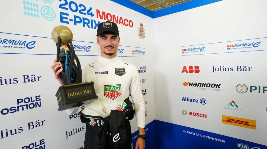 Pascal Wehrlein meraih pole position di sesi kualifikasi E-Prix Monako 2024. (fiaformulae.com)