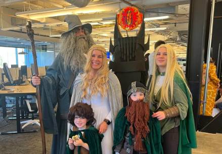 potret lucu cosplay Sauron (reddit.com/PoorKidstoys)