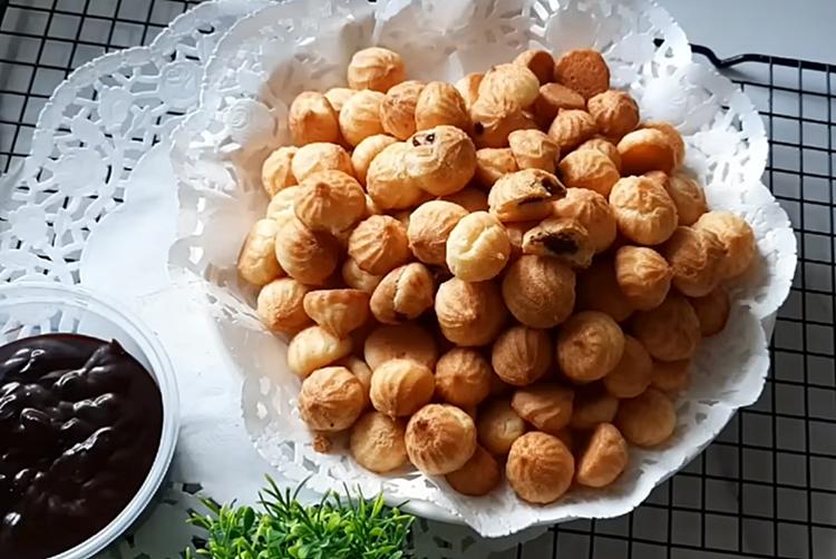 Resep Kue Sus Kering Cokelat Anti Gagal, Renyah dan Nyokelat Abis!