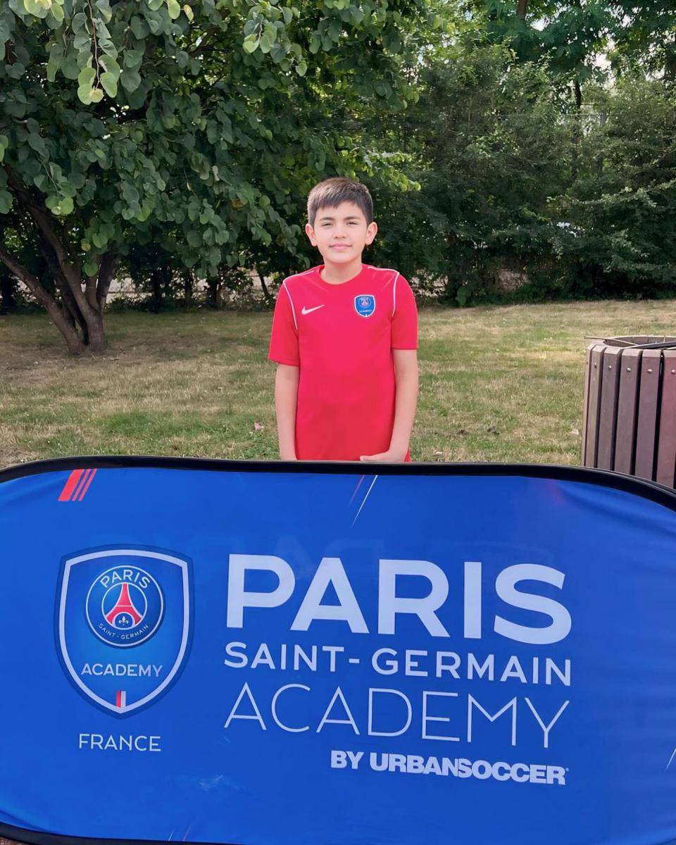 anak Carissa Puteri ikut summper camp PSG Academy (instagram.com/carissa_puteri)