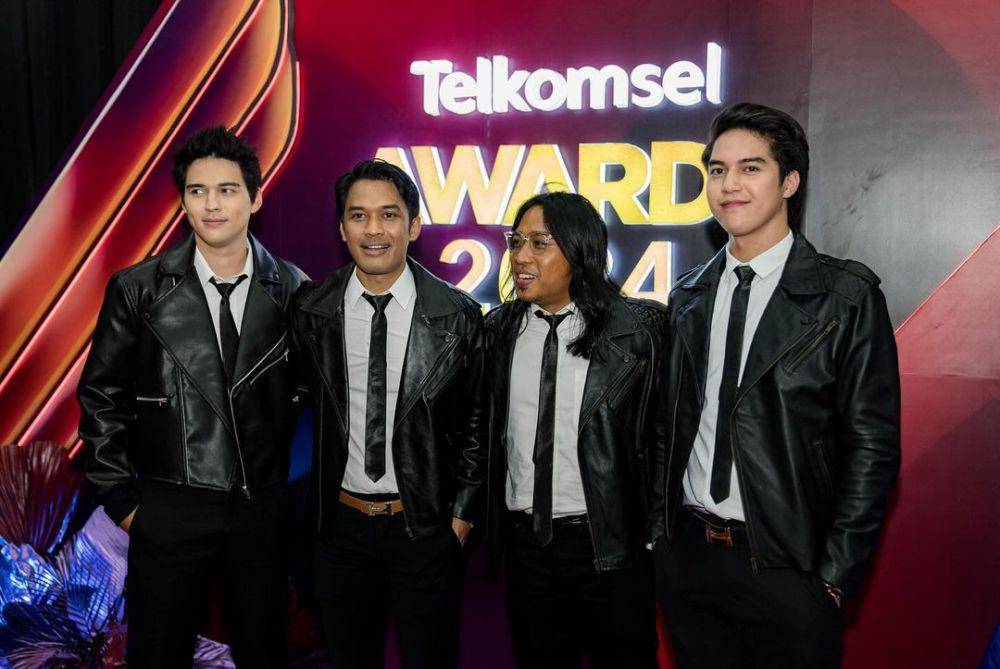 potret El Rumi ngeband bareng Maxime Bouttier, Praz Teguh, dan Dicky Difie (instagram.com/elelrumi)