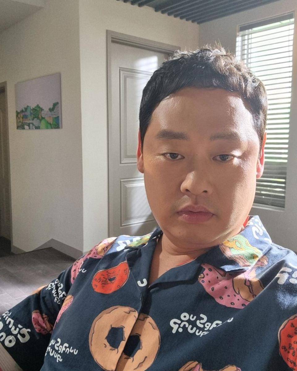 Lee Yoo Joon di balik layar drama My Sweet Mobster (instagram.com/h2kingman)