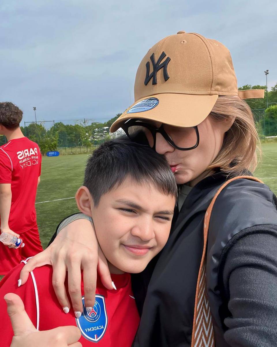 anak Carissa Puteri ikut summper camp PSG Academy (instagram.com/carissa_puteri)