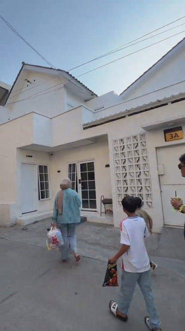 potret kos-kosan baru Tya Ariestya di Karawang (instagram.com/tya_ariestya)