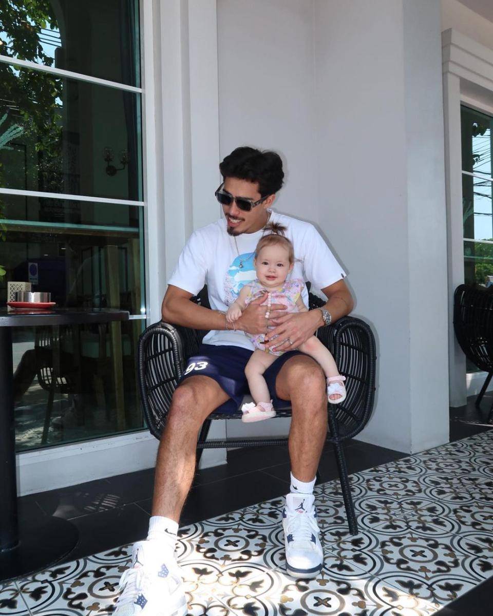 mendiang Dali Wassink dan buah hati (instagram.com/dali.wassink)