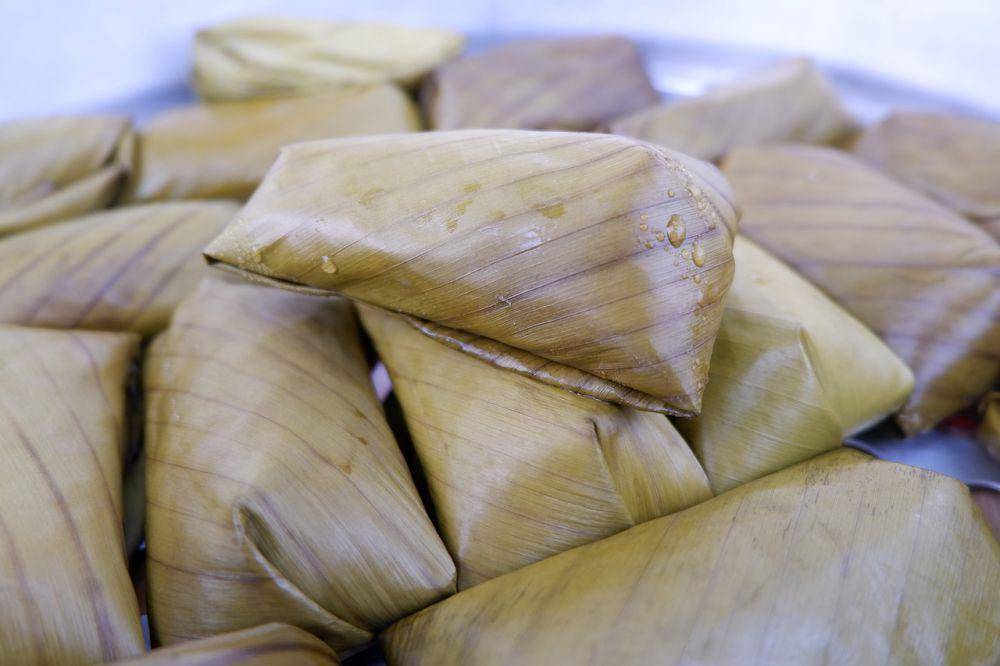 ilustrasi lemper berbungkus daun pisang (pixabay.com/busiches)