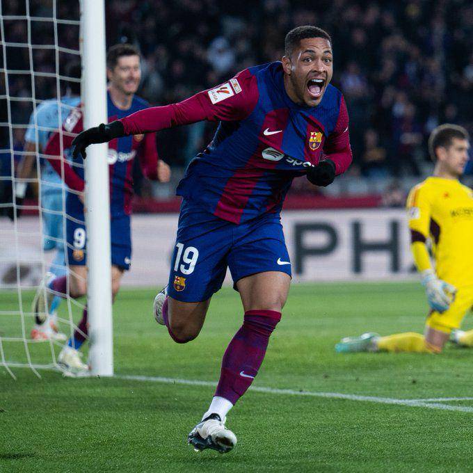 Vitor Roque (x.com/FCBarcelona)