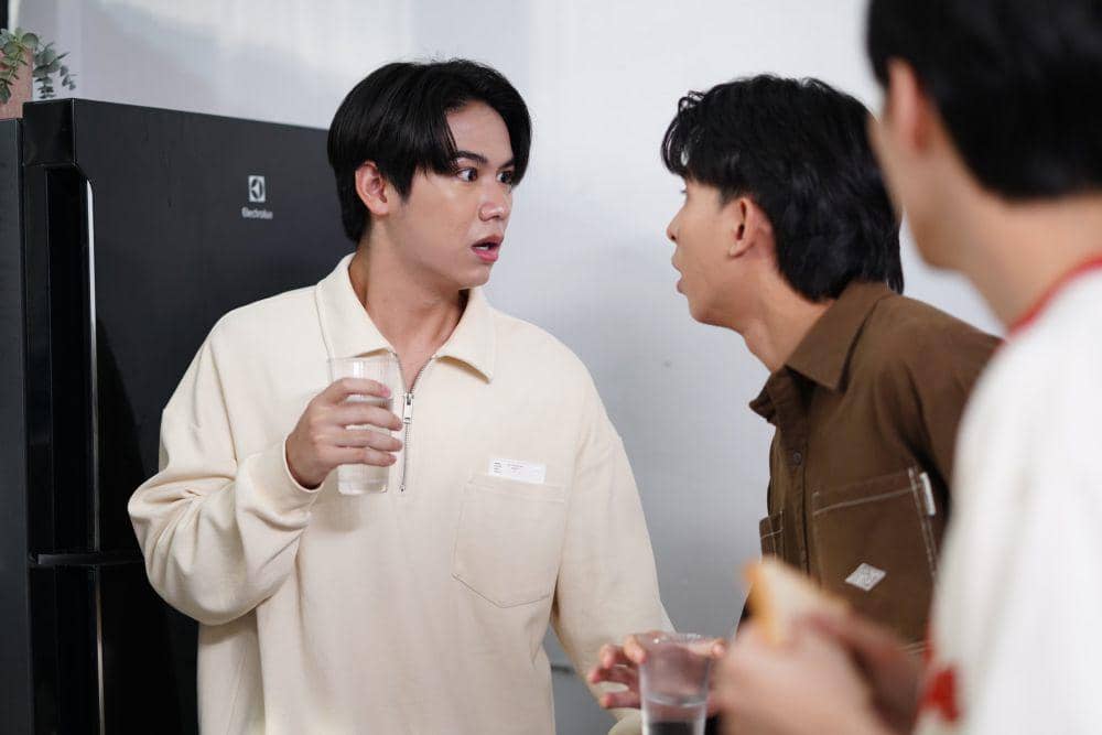 10 Adegan Ikonik di Drama Thailand We Are, Bikin Gagal Move On