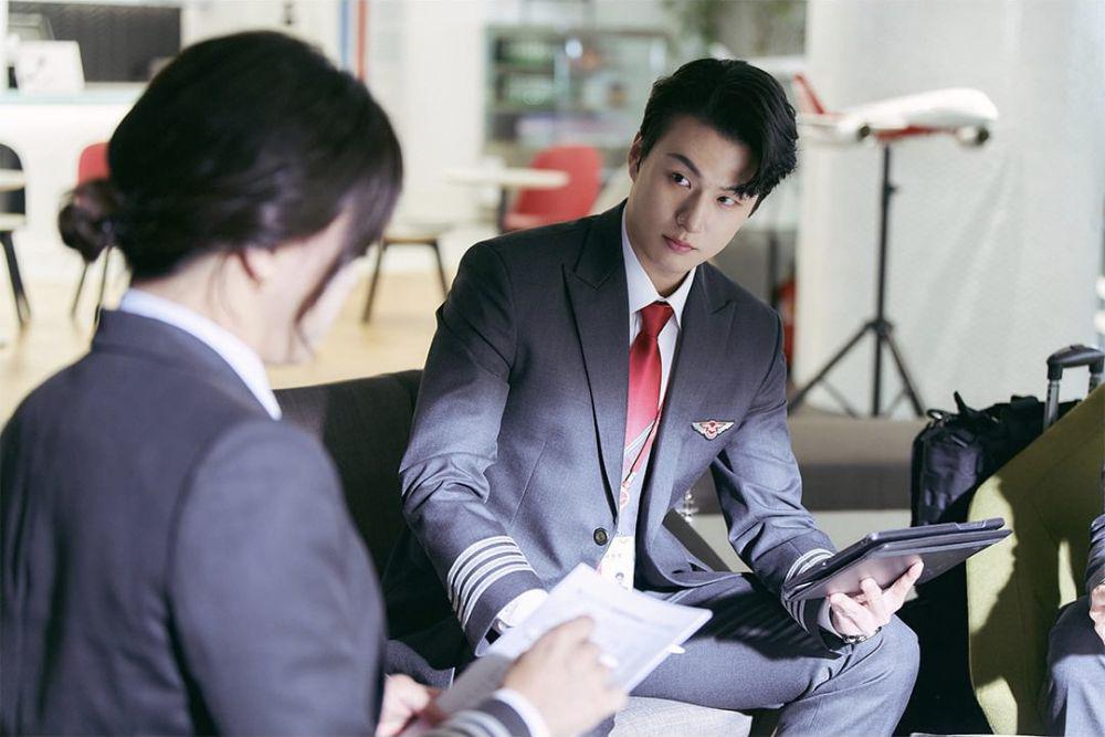 cuplikan Shin Seung Ho di film Pilot (instagram.com/lotteent.movie)