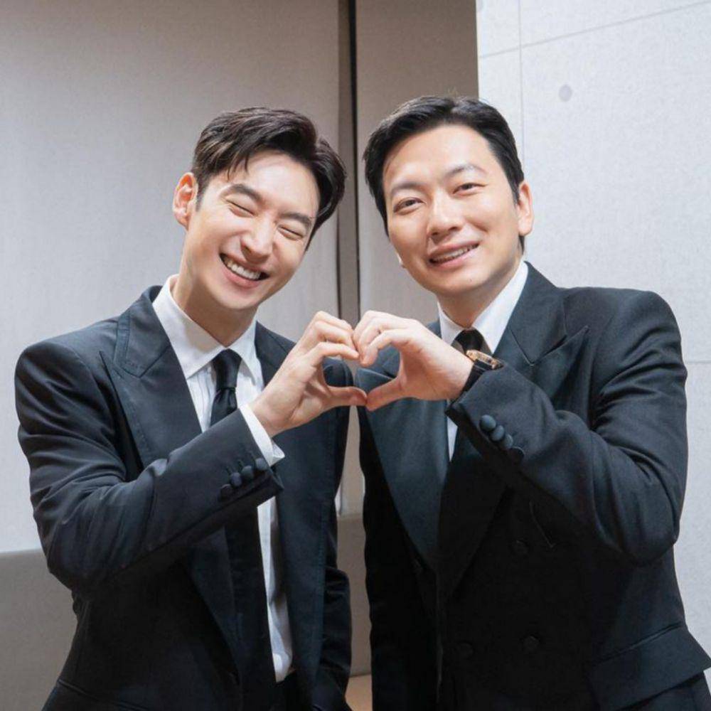 potret Lee Je Hoon dan Lee Dong Hwi (instagram.com/companyon_official)