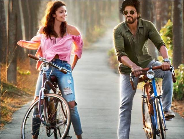 cuplikan film Dear Zindagi (dok. Red Chillies Ent./Dear Zindagi)