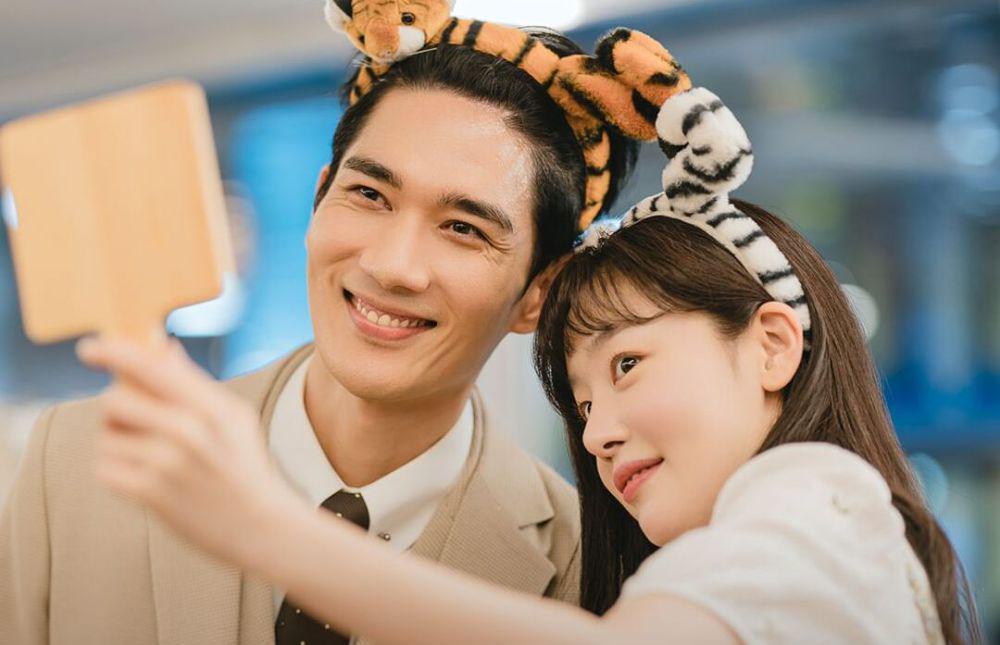 4 Drama Korea 2024 tentang Teman Masa Kecil, Ada Love Next Door