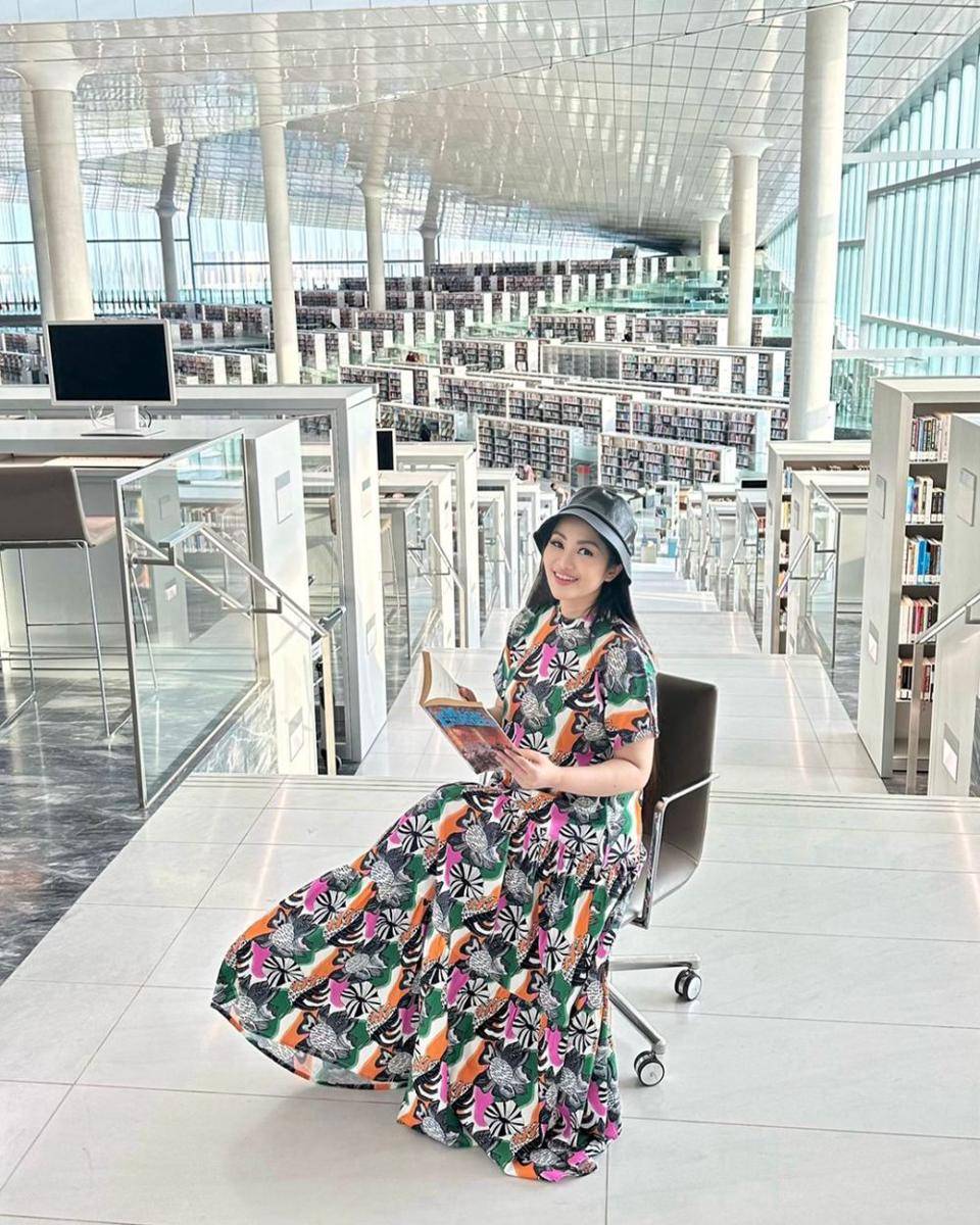 potret Fitri Carlina di Qatar National Library (instagram.com/fitricarlina)