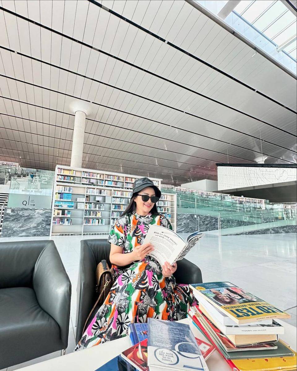 potret Fitri Carlina di Qatar National Library (instagram.com/fitricarlina)
