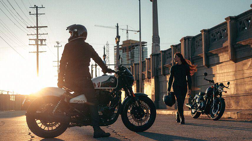 Royal Enfield Himalayan di GIIAS 2024 (royalenfield.com)