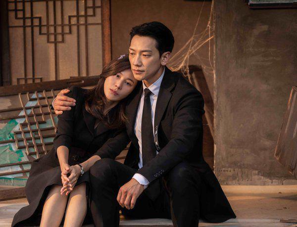 6 Kemiripan Oh Wan Soo dan Seo Do Yoon di Drakor Red Swan