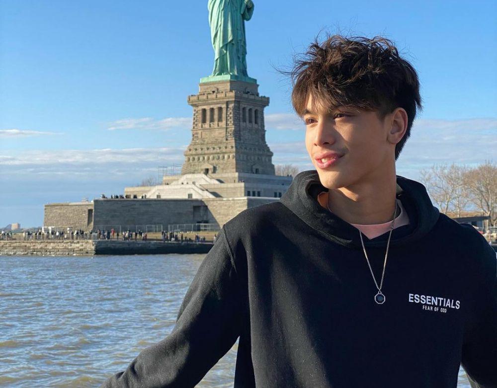 7 Anak Laki-laki Artis yang Mencuri Perhatian, Bertalenta!