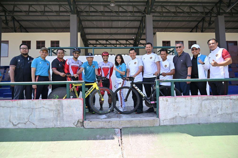 Raffi Ahmad dan Gisel Ikut CdM Tinjau Pelatnas Paralimpiade