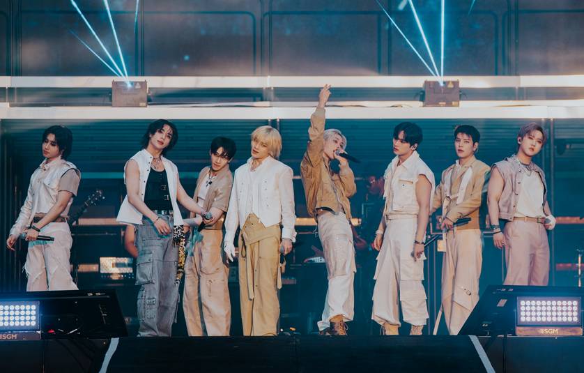 Stray Kids (x.com/Stray_Kids)