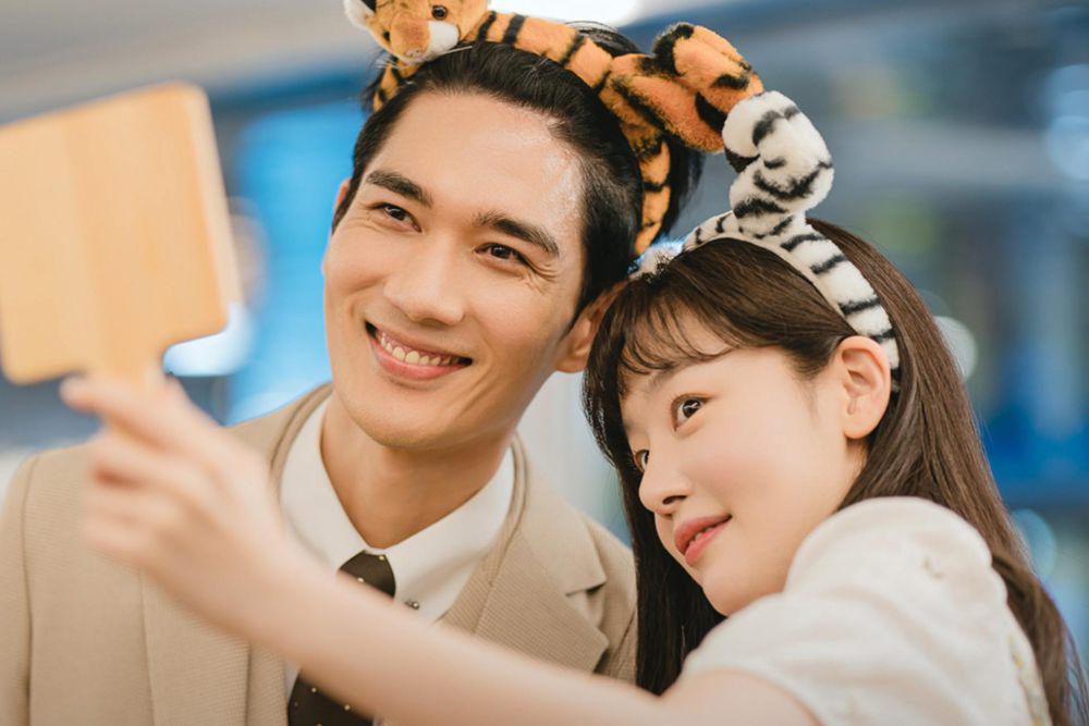 8 Fakta Perjalanan Cinta Seo Ji Hwan dan Go Eun Ha di My Sweet Mobster