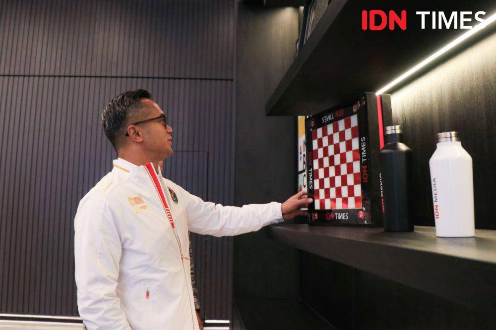 Anindya Bakrie saat berkunjung ke kantor IDN HQ pada Jumat (19/7/2024). (IDN Times/Fauzan)