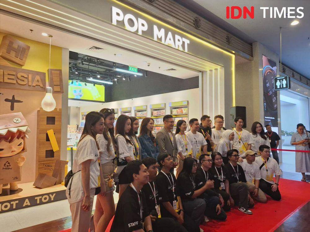 Potret Gerai Pertama Pop Mart di Indonesia pada Jumat (19/7/2024). IDN Times/Adyaning Raras