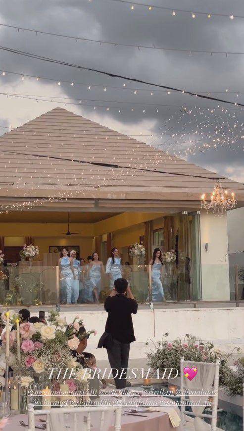 bridesmaid Salshabilla Adriani (instagram.com/megandomani1410)