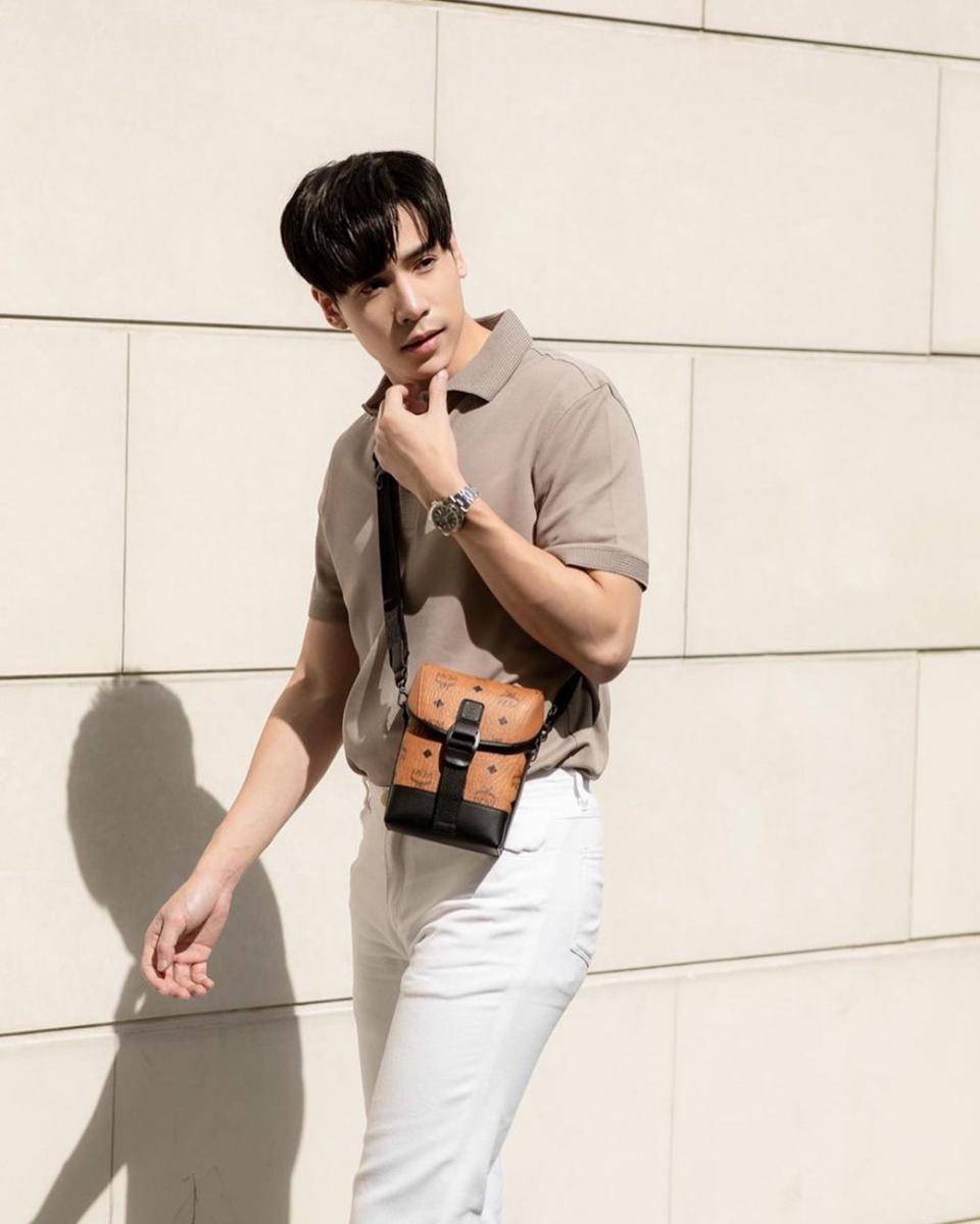 potret outfit kuliah pakai polo shirt ala Jes Jespipat (instagram.com/jesjpp)