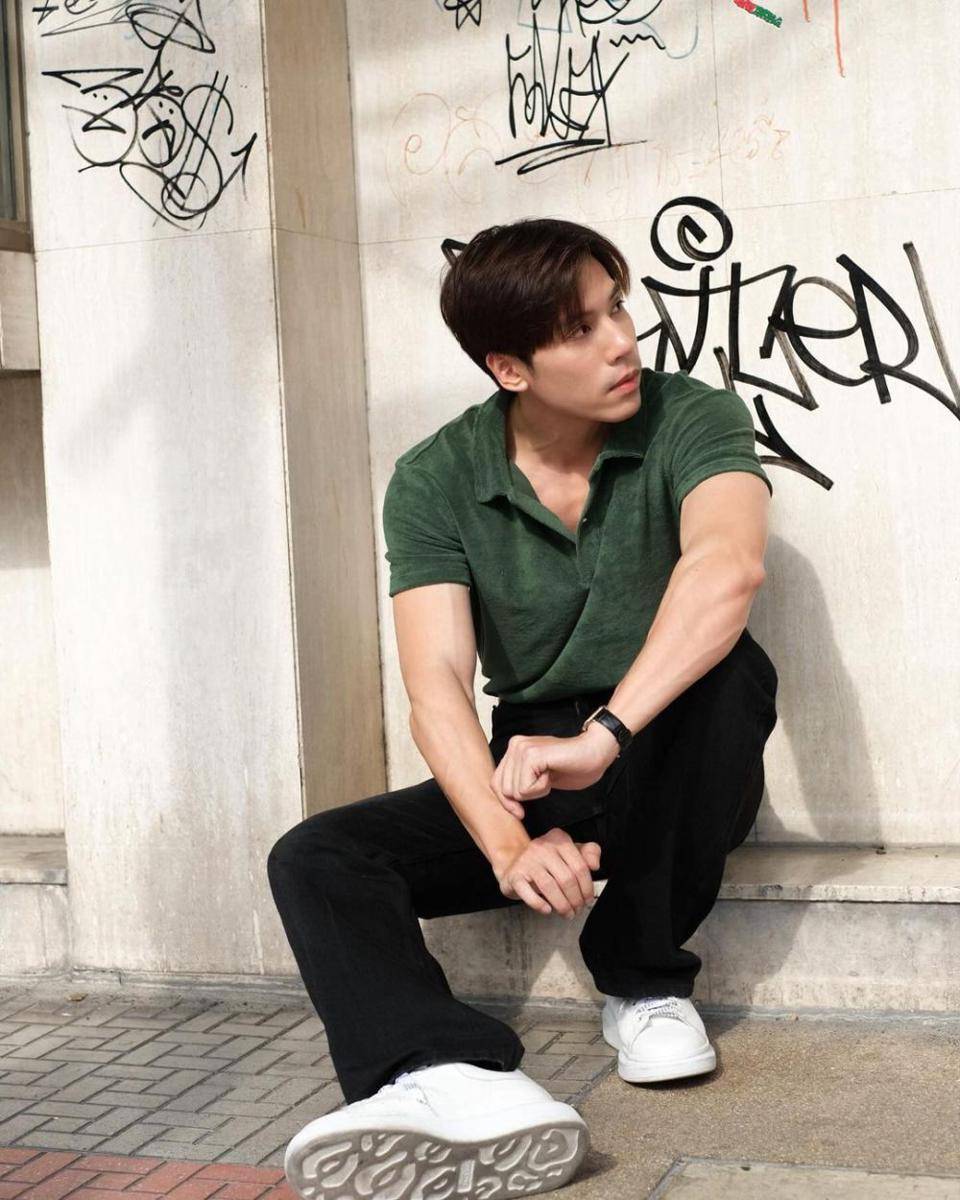 potret outfit kuliah pakai polo shirt ala Jes Jespipat (instagram.com/jesjpp)