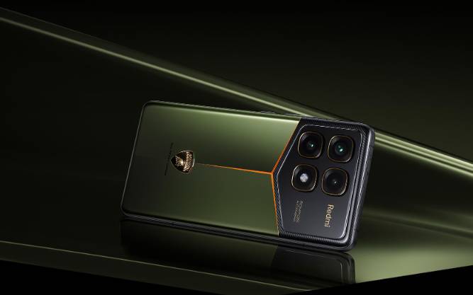 tampilan bagian belakang Redmi K70 Ultra Lamborghini Champion Edition (mi.com)