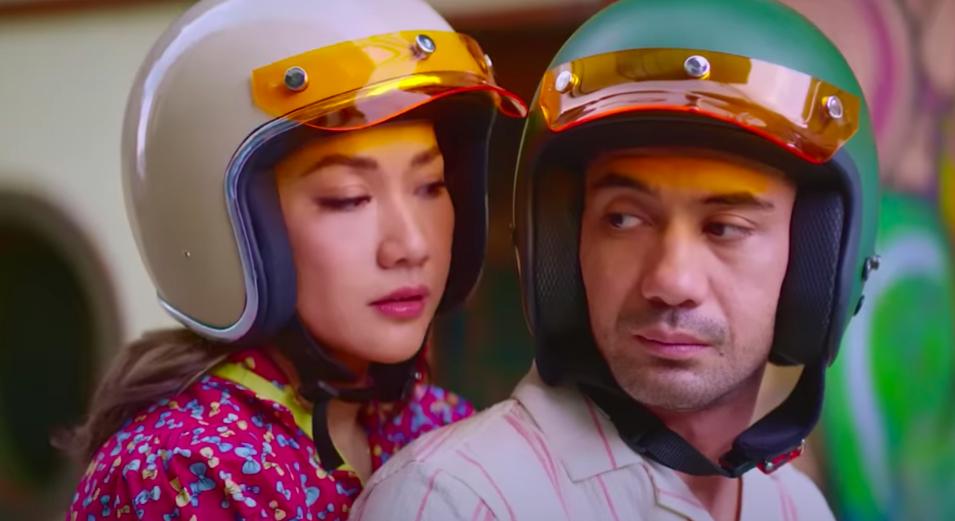 5 Pelajaran Hidup Soal Cinta yang Bisa Dipetik dari Film Pasutri Gaje