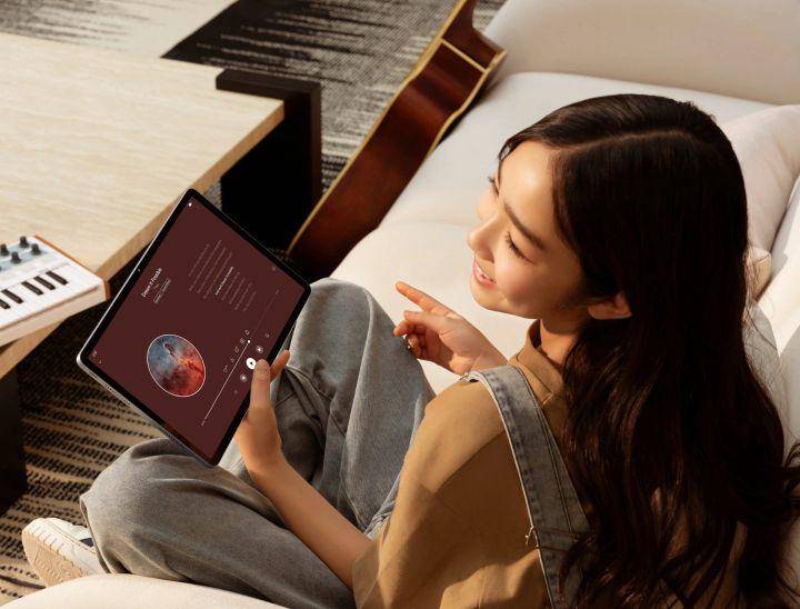 ilustrasi penggunaan Huawei MatePad SE 11 (huawei.com)