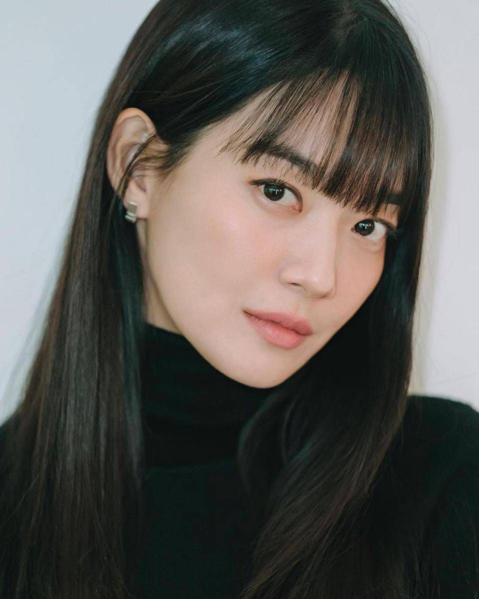 potret Shin Min Ah (instagram.com/illusomina)