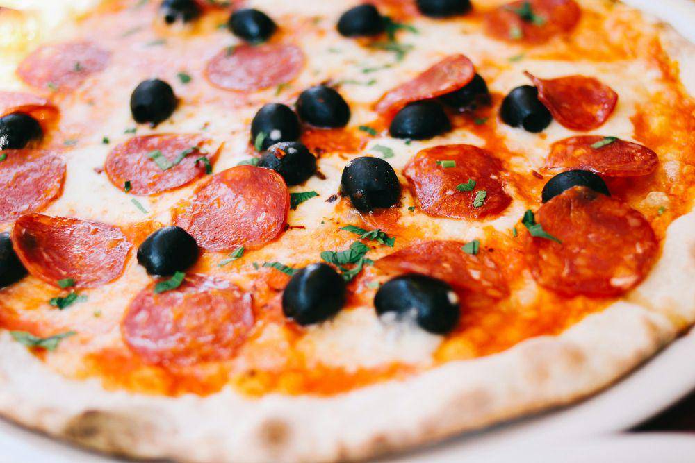 ilustrasi pizza (unsplash.com/Carissa Gan)