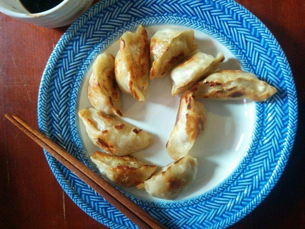 ilustrasi pangsit bakar (commons.wikimedia.org/Mshuang2)
