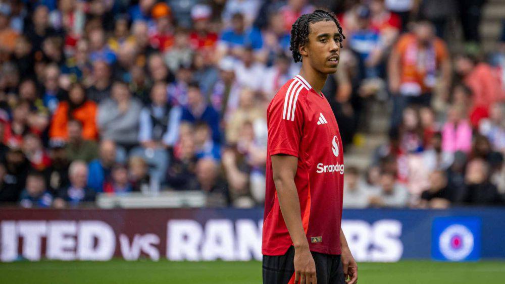 6 Pengguna Nomor 15 Manchester United sebelum Leny Yoro