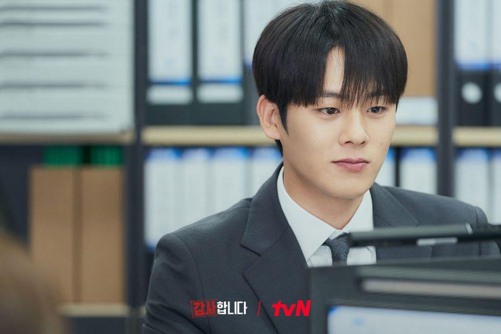7 Hal yang Dipelajari Gu Han Soo dari Shin Cha Il di The Auditors